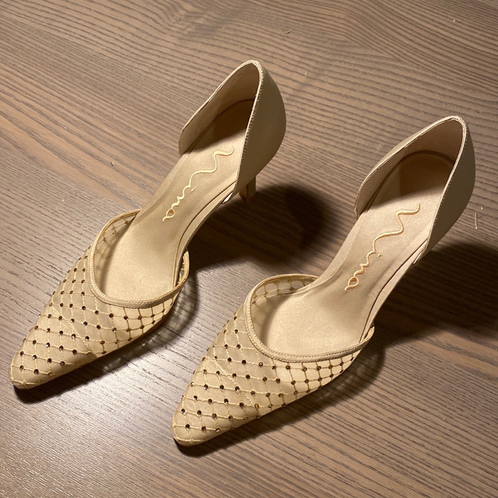 Nina heel with sequence detail.